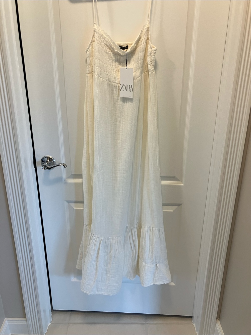 NWT Zara White Gauze Spaghetti-Strap Ruffled Hem Maxi Dress